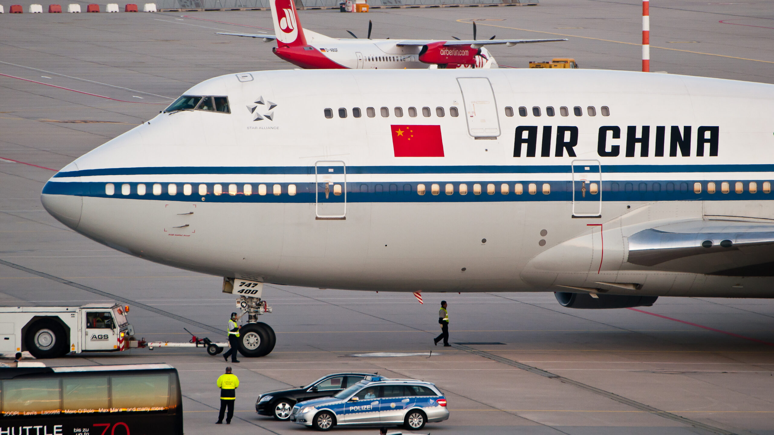 Air China Bans Shipment of Shark Fins