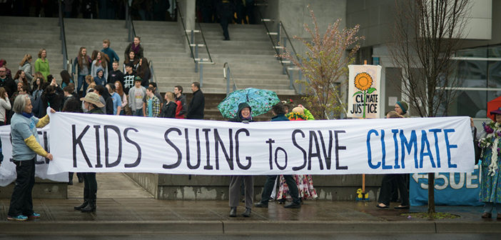 KIDS-SUING-702x336